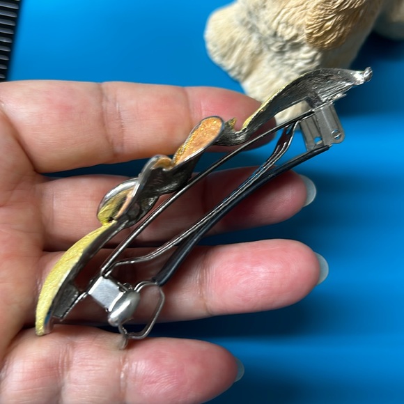 🖤NWOT💕Plumeria & crystal hair barrette clip pin